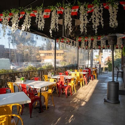Mama G’s Kitchen & Sauces - Peruvian Restaurant