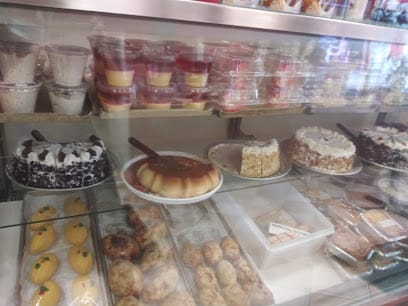 Pancitos Tuttis Peruvian Bakery - Peruvian Restaurant