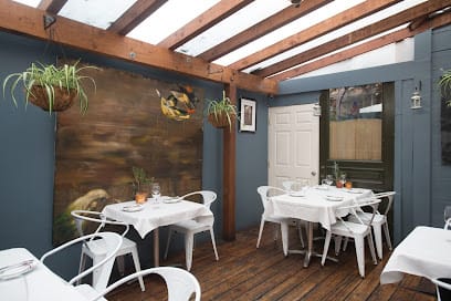 Piqueo's - Peruvian Restaurant